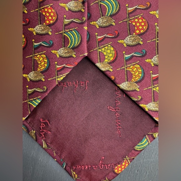 Salvatore Ferragamo Red Multicolored Turtle Print Silk Tie - Picture 4 of 6
